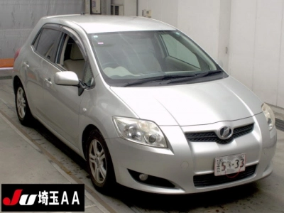TOYOTA AURIS