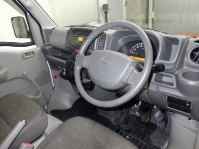NISSAN NV100 CLIPPER
