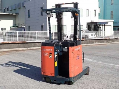 TOYOTA  FORKLIFT 