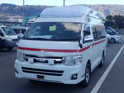TOYOTA HIACE