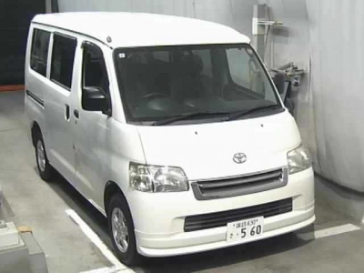 TOYOTA TOWN ACE VAN