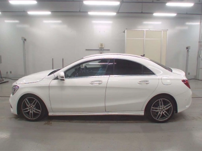 MERCEDES BENZ CLA