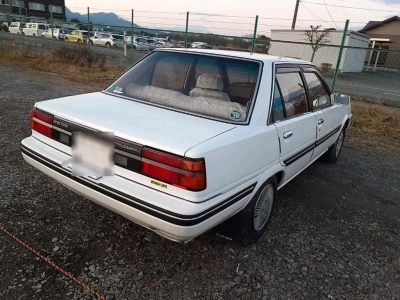 TOYOTA CARINA