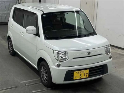 SUZUKI MRWAGON