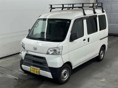 TOYOTA PIXIS VAN