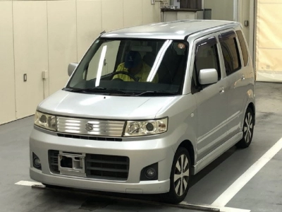 SUZUKI WAGON R STINGRAY