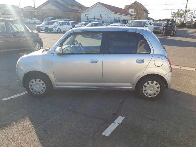 DAIHATSU MIRA GINO