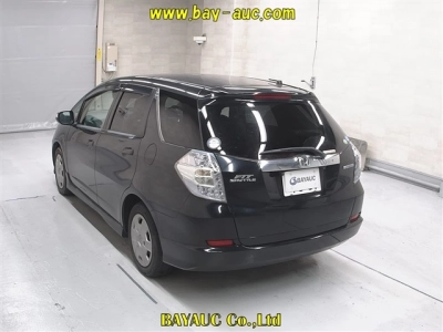 HONDA FIT SHUTTLE HYBRID