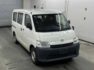 TOYOTA TOWN ACE VAN