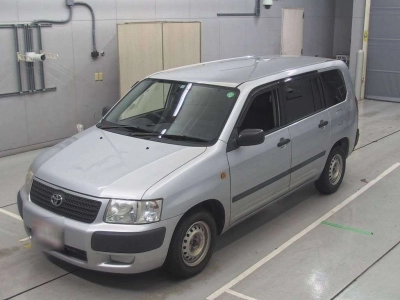 TOYOTA SUCCEED VAN