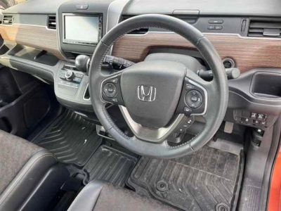 HONDA FREED+