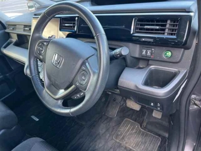 HONDA STEPWGN SPADA