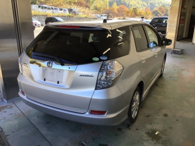 HONDA FIT SHUTTLE HYBRID
