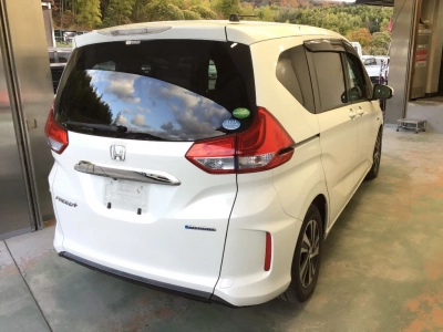 HONDA FREED + HYBRID