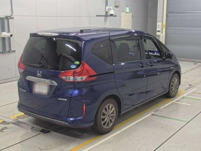 HONDA FREED + HYBRID