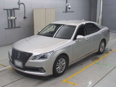TOYOTA CROWN HYBRID