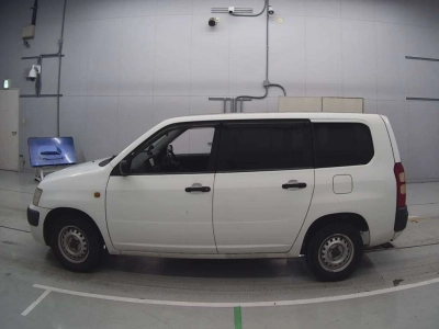 TOYOTA SUCCEED VAN