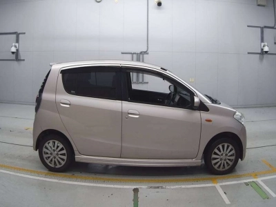 DAIHATSU MIRA CUSTOM