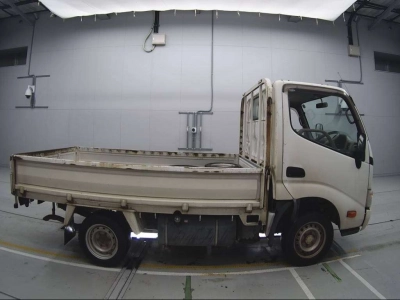 TOYOTA DYNA TRUCK