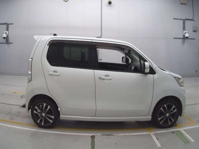 SUZUKI WAGON R STINGRAY