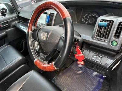 HONDA STEPWGN SPADA