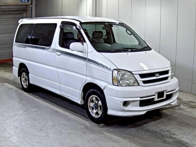 TOYOTA TOURING HIACE