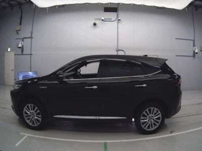 TOYOTA HARRIER HYBRID