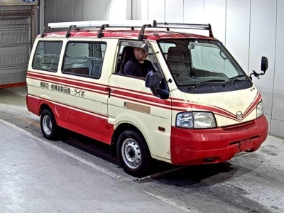 MAZDA BONGO VAN