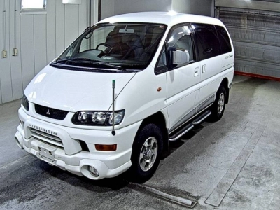MITSUBISHI DELICA SPACE GEAR