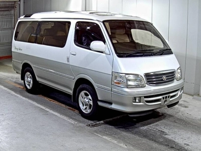 TOYOTA HIACE WAGON