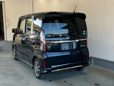 HONDA N BOX CUSTOM