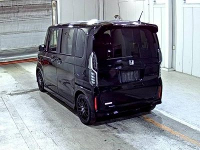 HONDA N BOX CUSTOM