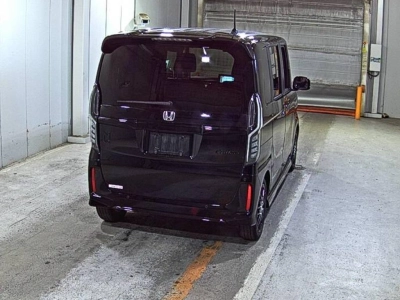 HONDA N BOX CUSTOM