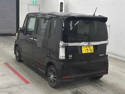 HONDA N BOX CUSTOM