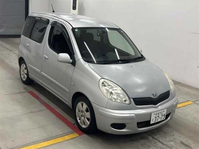TOYOTA FUN CARGO
