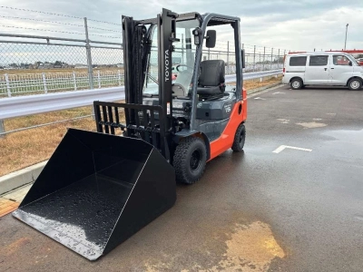 TOYOTA  FORKLIFT 