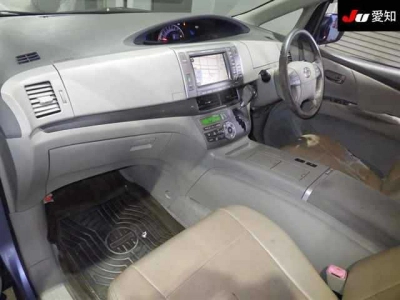 TOYOTA ESTIMA HYBRID