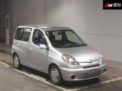 TOYOTA FUN CARGO