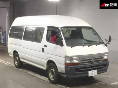 TOYOTA HIACE VAN