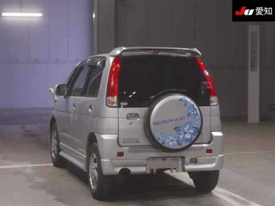 DAIHATSU TERIOS KID