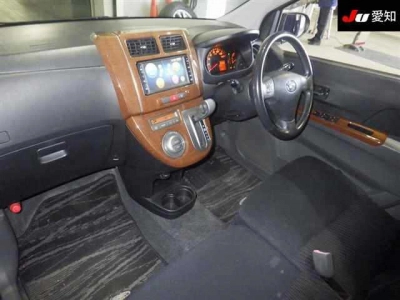 DAIHATSU MIRA CUSTOM