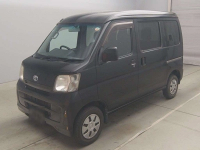 TOYOTA PIXIS VAN