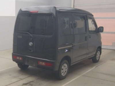 TOYOTA PIXIS VAN