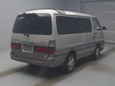 TOYOTA HIACE WAGON