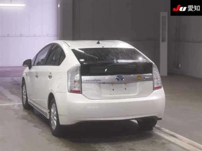 TOYOTA PRIUS PHV