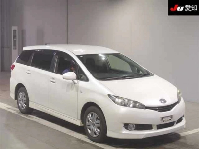 TOYOTA WISH