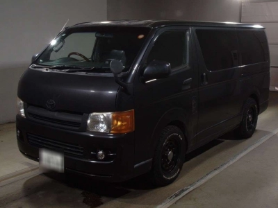 TOYOTA HIACE VAN