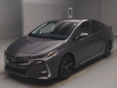 TOYOTA PRIUS PHV