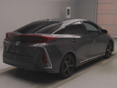 TOYOTA PRIUS PHV