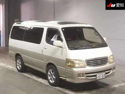 TOYOTA HIACE WAGON